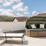 Kleeoase - Luxus Apartment- Jacuzzi - Dachterrasse - Kochinsel - In 10 Min Apartment