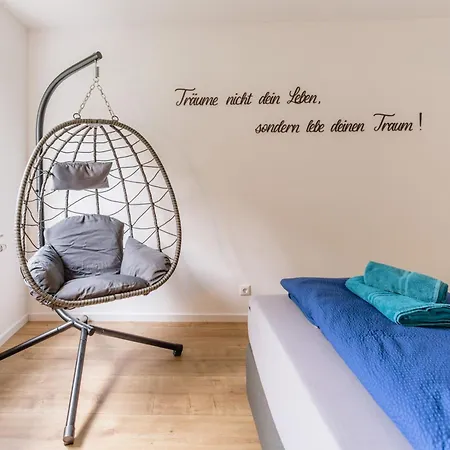 Kleeoase - Luxus Apartment- Jacuzzi - Dachterrasse - Kochinsel - Kostenlose Parkplaetze - In 10 Min Appartement *