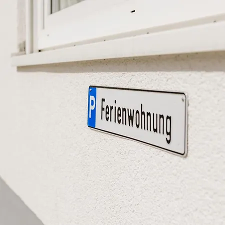 アパート Kleeoase - Luxus Apartment- Jacuzzi - Dachterrasse - Kochinsel - Kostenlose Parkplaetze - In 10 Min *