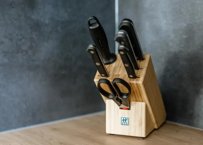 Appartement Kleeoase - Luxus Apartment- Jacuzzi - Dachterrasse - Kochinsel - Kostenlose Parkplaetze - In 10 Min Greifenstein