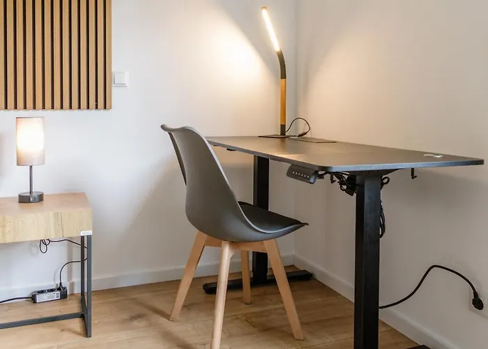 Kleeoase - Luxus Apartment- Jacuzzi - Dachterrasse - Kochinsel - Kostenlose Parkplaetze - In 10 Min Appartement *