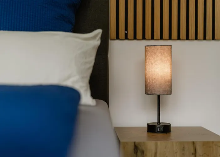 Kleeoase - Luxus Apartment- Jacuzzi - Dachterrasse - Kochinsel - Kostenlose Parkplaetze - In 10 Min Appartement *